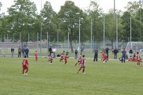 Sportanlage Bachgraben fussballdpielende Kinder